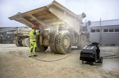 Myjka ciśnieniowa Karcher HDS 18/18-4 S Classic to urządzenia wysokociśnieniowe przeznaczone do usuwania szczególnie uciążliwych zabrudzeń i pracy w trudnych warunkach.