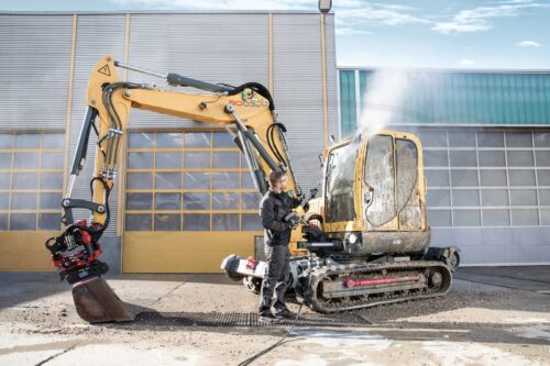 Myjka ciśnieniowa zimnowodna klasy średniej Karcher HD 8/18-4 M Plus - obrazek 3