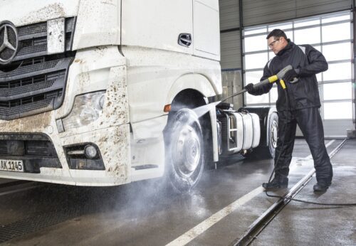 myjka-cisnieniowa-zimnowodna-klasy-sredniej-karcher-hd-9-20-4m-plus-2