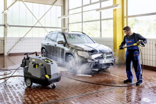 HDS 8/18-4 C, najmocniejsze 3-fazowe urządzenie wysokociśnieniowe z podgrzewaniem wody w klasie kompaktowej z eco!efficiency i funkcją pary.