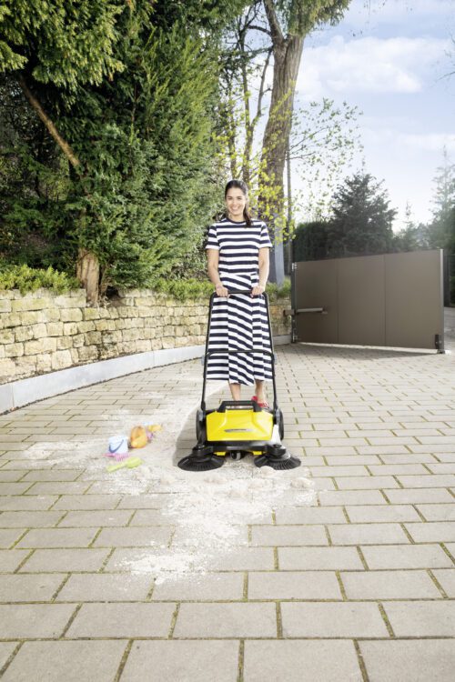Zamiatarka ręczna Karcher S 4 Twin (1.766-360.0) - obrazek 2