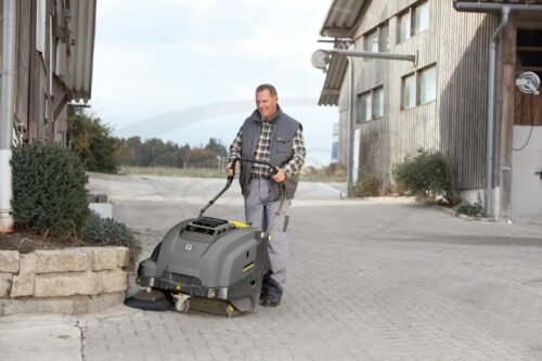 zamiatarka-z-trakcja-karcher-km-75-40-w-p-2